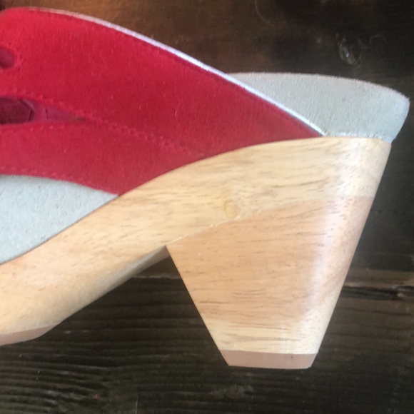 Heels. Wooden wedge. Rubber soles. - Picture 4 of 8